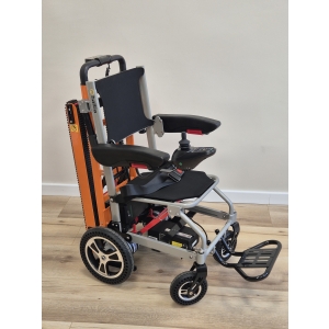 WÓZEK ELEKTRYCZNY /  SCHODOŁAZ Z ODCZEPIANYMI GĄSIENICAMI DO TRANSPORTOWANIA PO SCHODACH